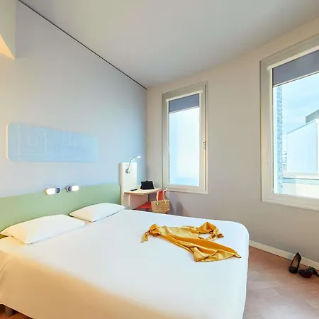 Ibis Budget Frankfurt Ost Отель